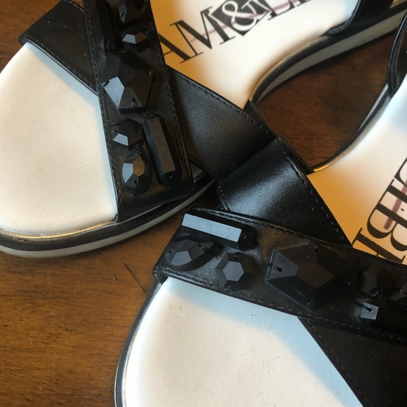 Sandals - Picture 5 of 6